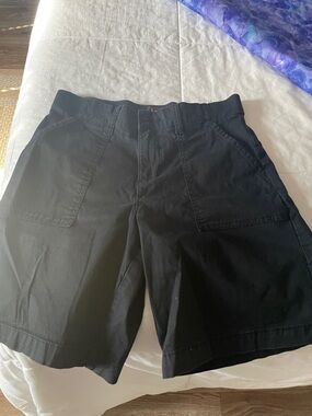 Lee Women's Black Cargo Shorts with Front Patch Pockets